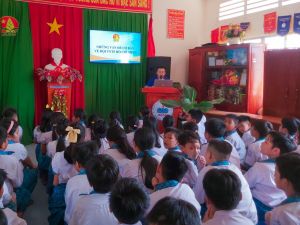 HỘI ĐỒNG ĐỘI HUYỆN: TỔ CHỨC TẬP HUẤN KỸ NĂNG, NGHIỆP VỤ CÔNG TÁC ĐỘI CHO ĐỘI NGŨ CÁN BỘ CHỈ HUY ĐỘI, PHỤ TRÁCH SAO NHI ĐỒNG