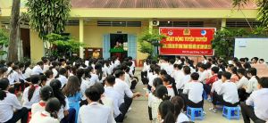 HUYỆN ĐOÀN BÌNH TÂN PHỐI HỢP TỔ CHỨC TUYÊN TRUYỀN PHÒNG CHỐNG MA TÚY TRONG THANH THIẾU NIÊN