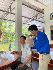Hội LHTN huyện Bình Tân tổ chức khám chữa bệnh, tư vấn sức khỏe và cấp phát thuốc miễn phí cho gia đình chính sách năm 2023.